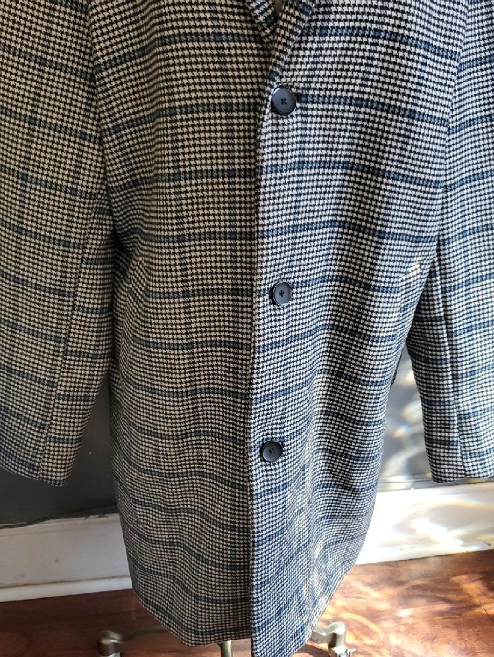 Old Navy Black and White Plaid Men's Coat - Picture 3 of 15